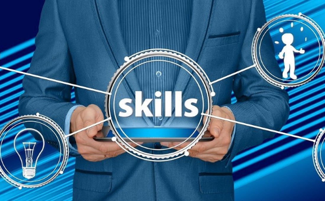 コンピテンシーは「実在型」「理想型」のハイブリッドで考える