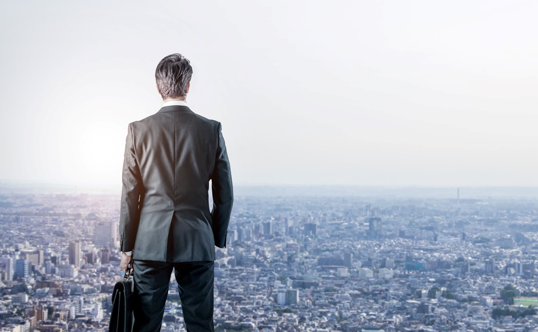 【オーナー企業の事業承継（4）】自社株式の承継方法「譲渡」と「贈与」