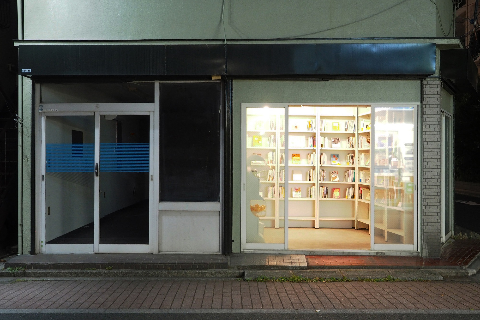 24時間無人営業の古本屋「BOOK ROAD」、お客さんが後を絶たない理由～「新規性」と「継続性」を大切に～